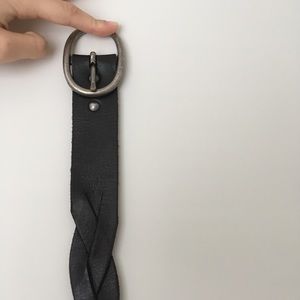 Black braided belt, fits most sizes!